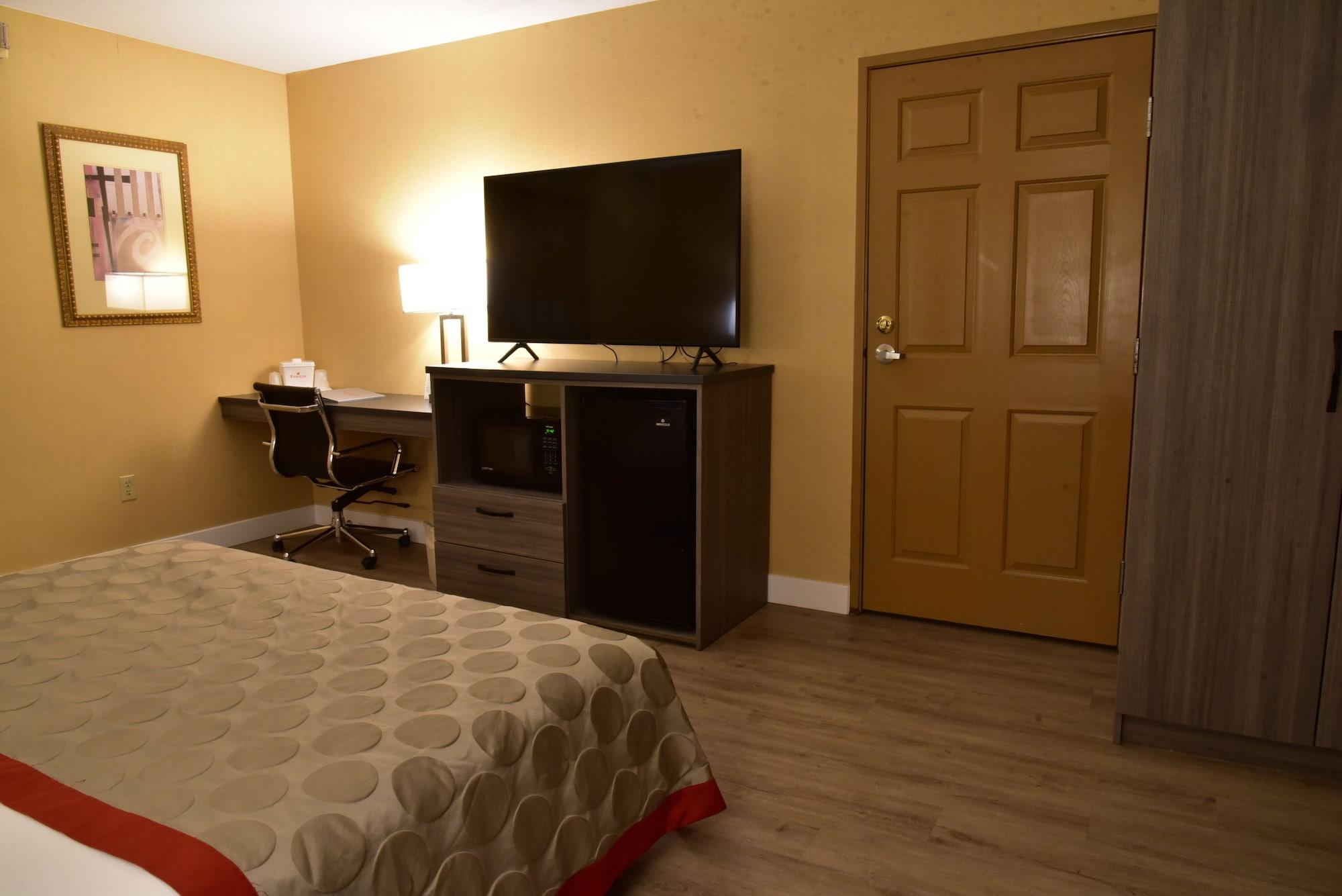 Ramada By Wyndham San Diego National City Exterior foto