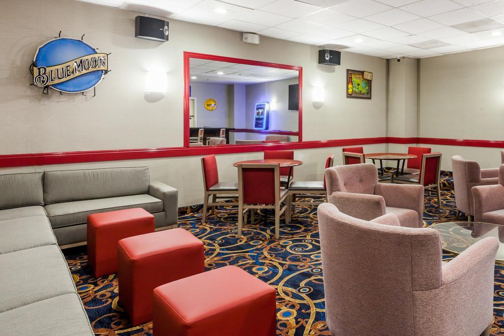 Ramada By Wyndham San Diego National City Exterior foto
