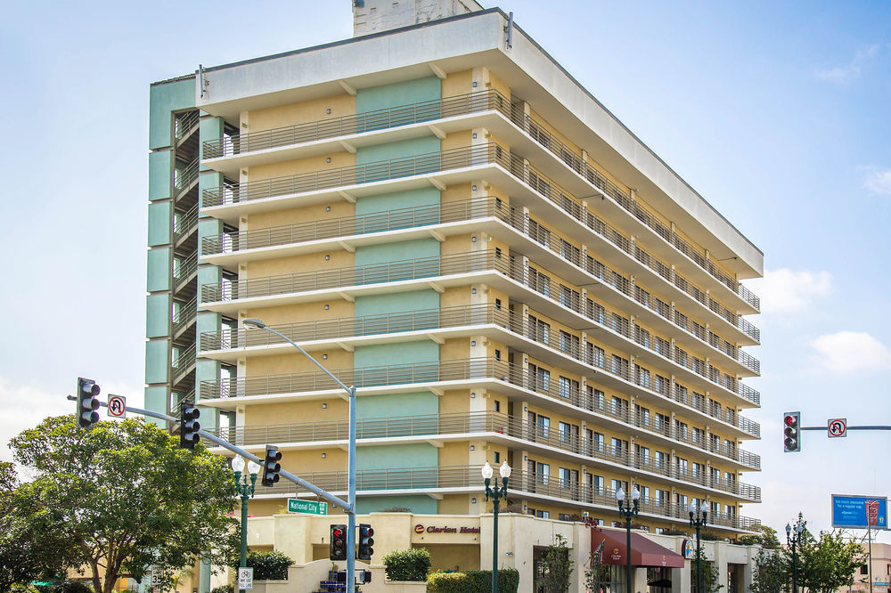 Ramada By Wyndham San Diego National City Exterior foto